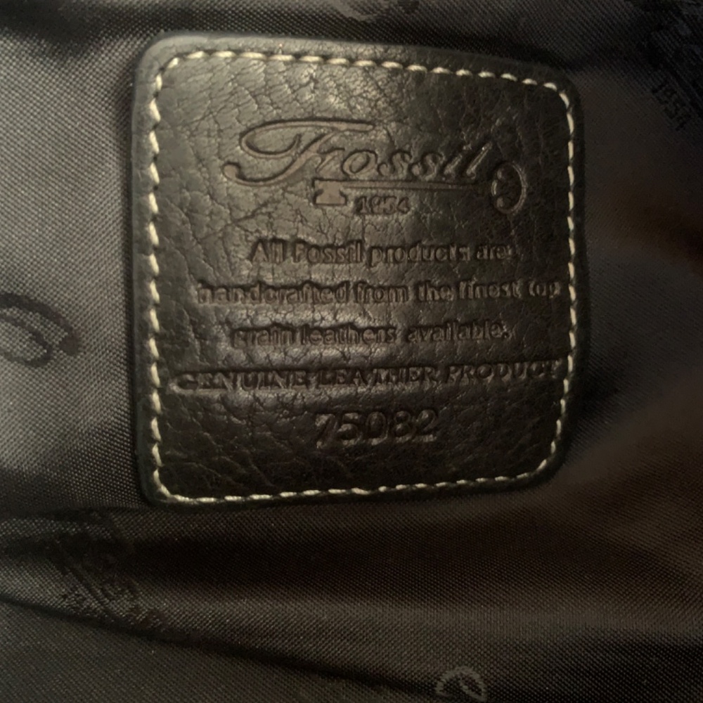 Fossil Purse - Picture 6 of 6